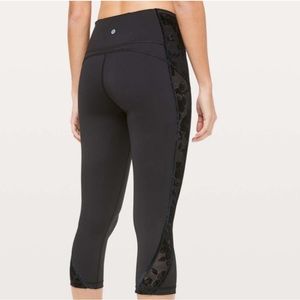 Lululemon Wunder Under Velvet Lace Leggings
